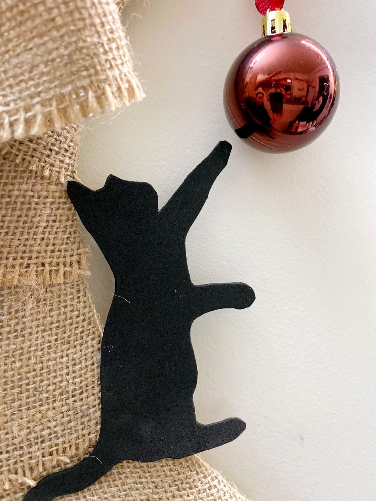 Ghirlanda artigianale "Gatto sulla Luna": un tocco di magia natalizia unico