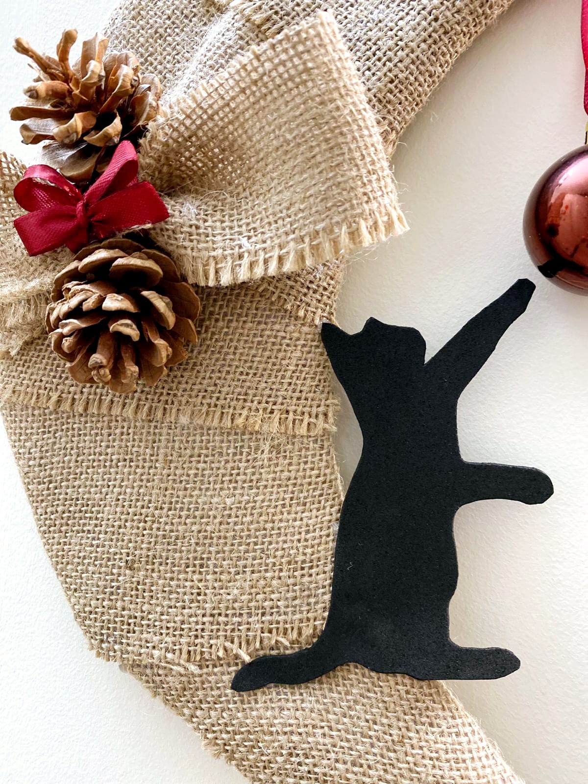 Ghirlanda artigianale "Gatto sulla Luna": un tocco di magia natalizia unico