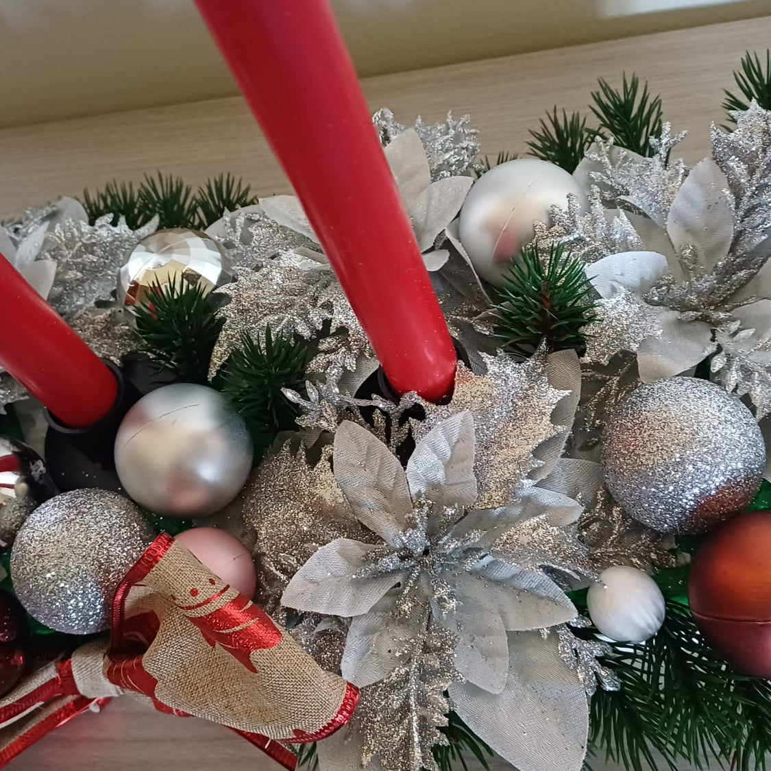 Centrotavola Natalizio con Candele "Elegance" - Decorazione Artigianale per Tavola