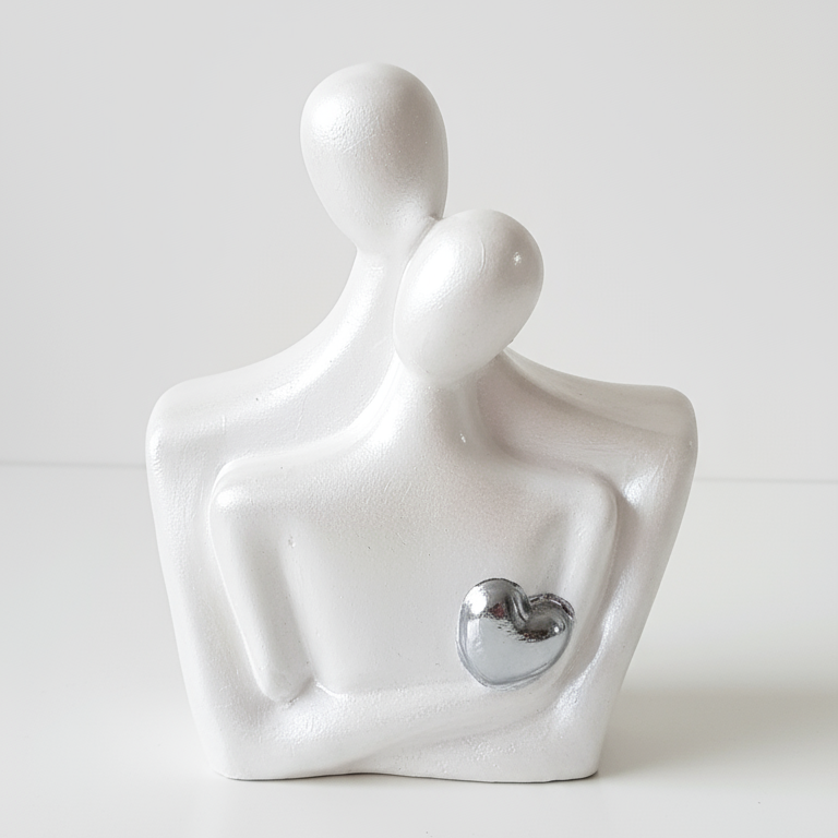 Scultura con cuore argento